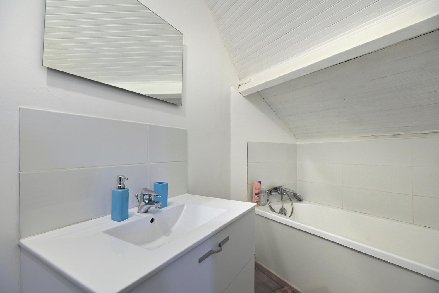 T2 Cosy Et Lumineux - Proche Centre Et Commodites Saint-Quentin  Exteriér fotografie